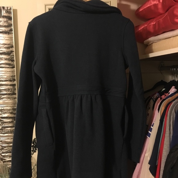 Women’s Patagonia coat. Very nice car coat or great for fall or spring! - Picture 8 of 8